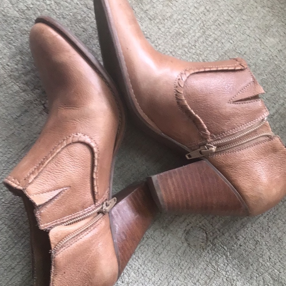 Jack Rogers ankle booties. Size 7M